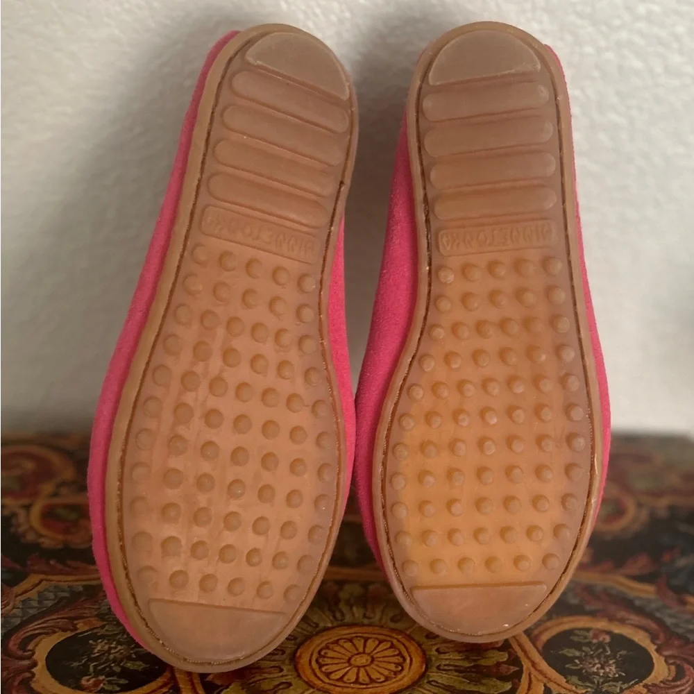 Minnetonka NWOT Pink Beaded Girls' Moccasins with White Lace size 2